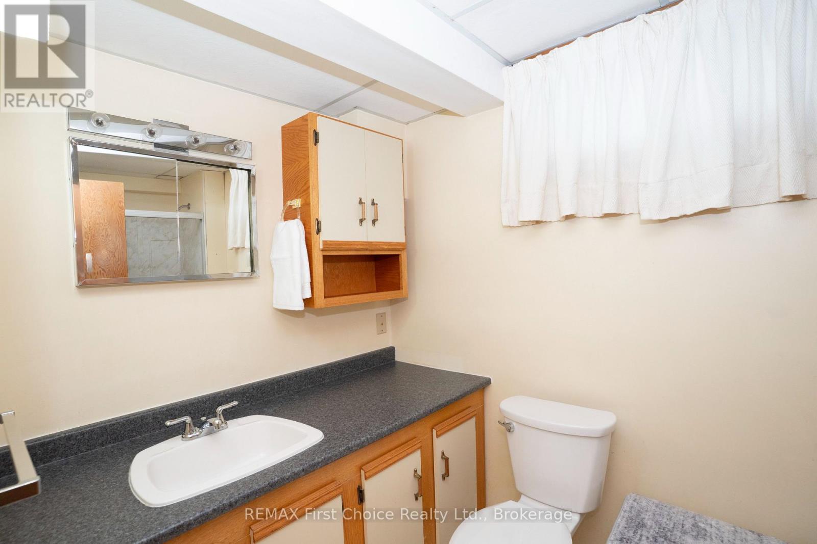 69 Matthews St. Street, Thunder Bay, Ontario  P7A 3K8 - Photo 35 - X13841182