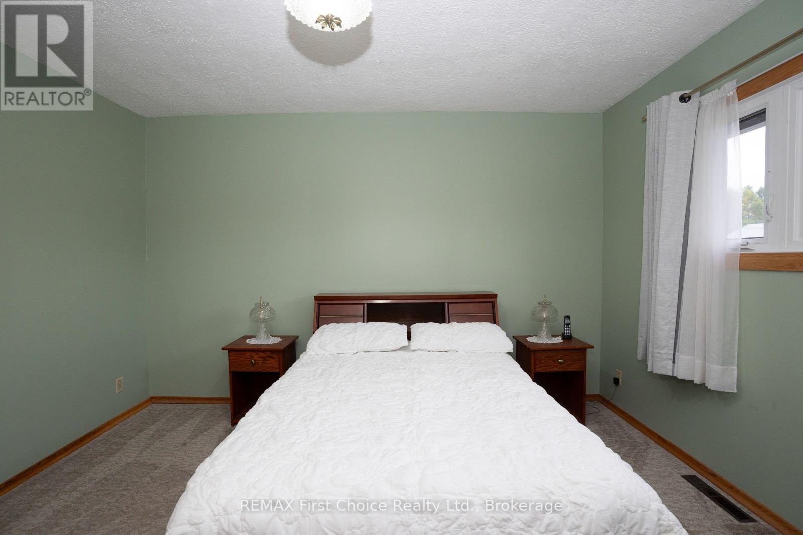 69 Matthews St. Street, Thunder Bay, Ontario  P7A 3K8 - Photo 4 - X13841182