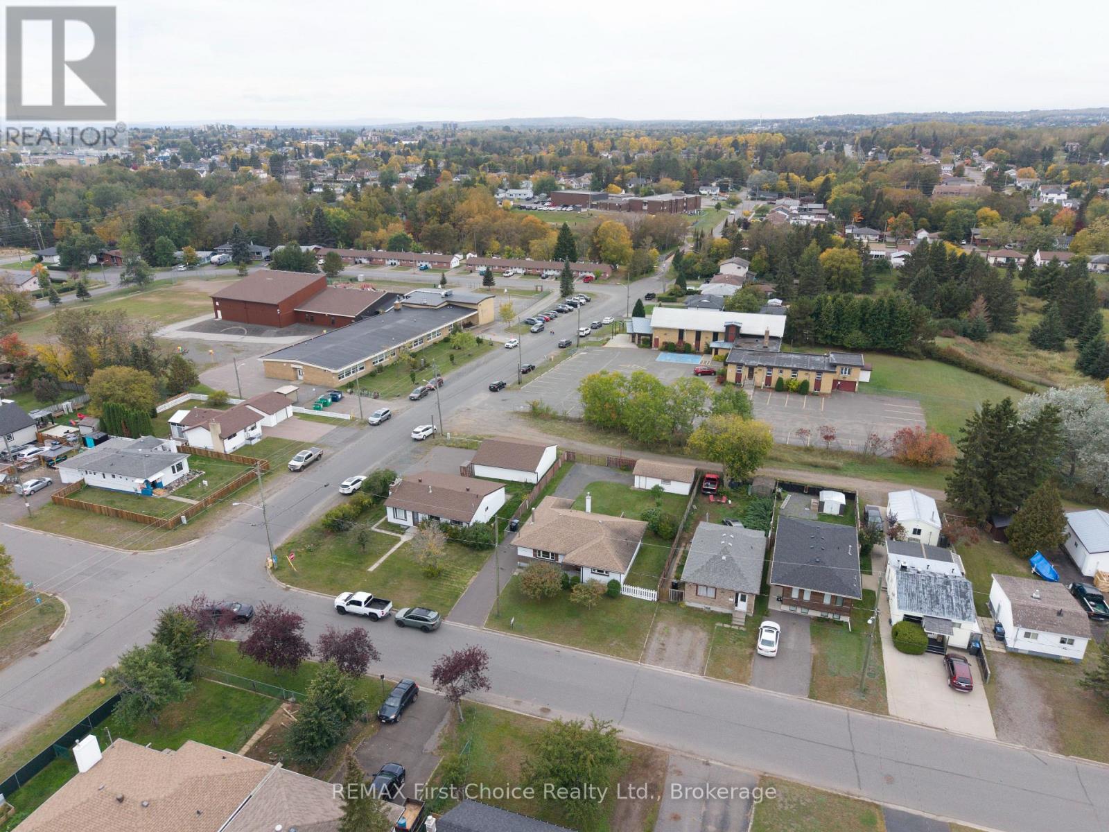 69 Matthews St. Street, Thunder Bay, Ontario  P7A 3K8 - Photo 7 - X13841182