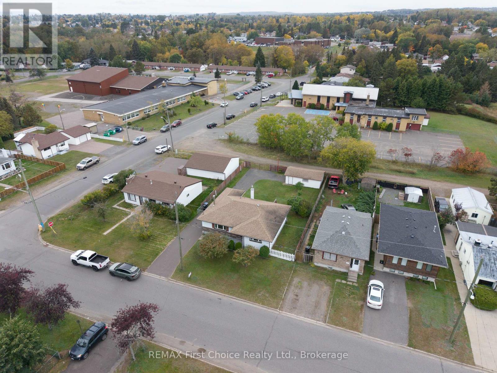 69 Matthews St. Street, Thunder Bay, Ontario  P7A 3K8 - Photo 9 - X13841182