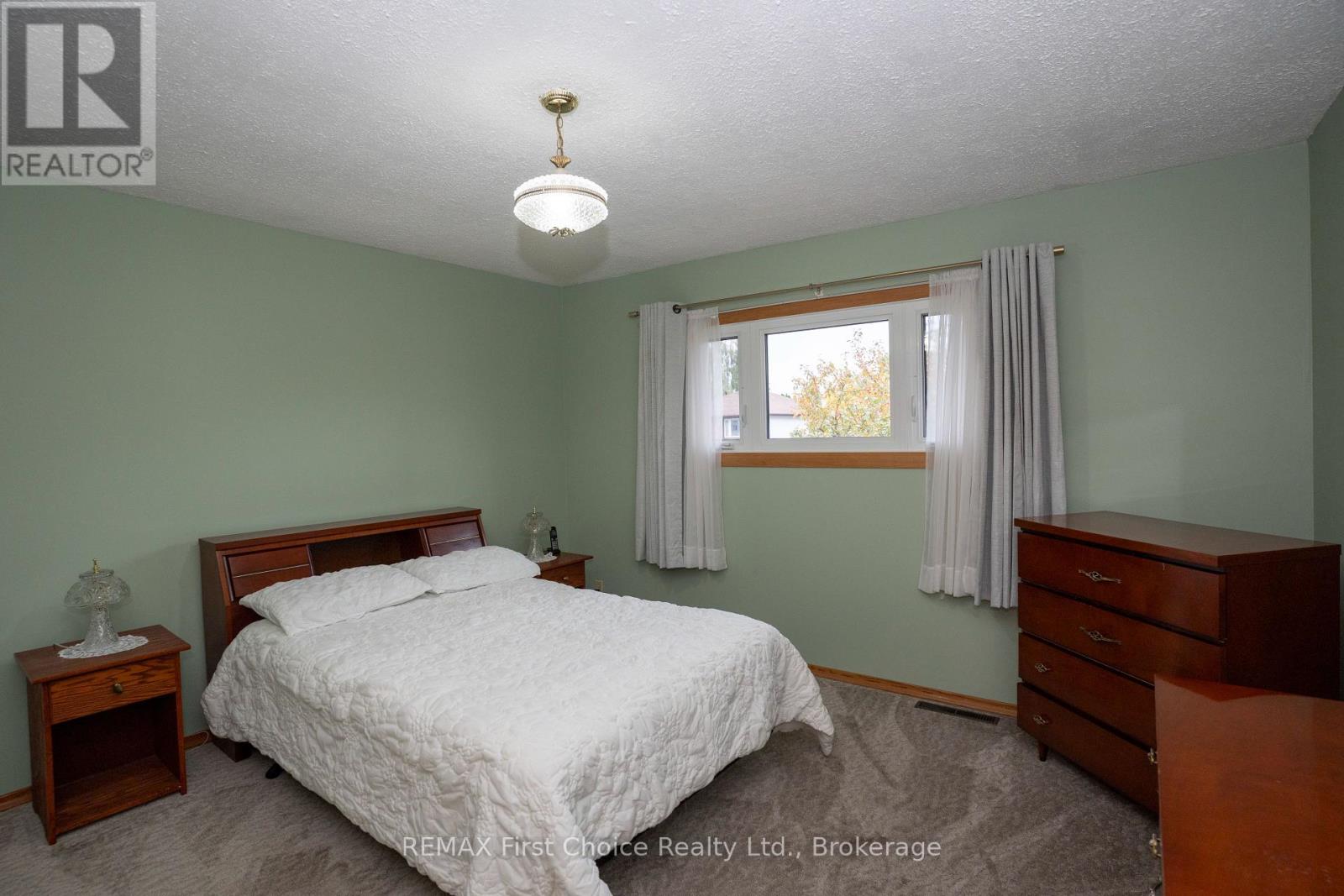 69 Matthews St. Street, Thunder Bay, Ontario  P7A 3K8 - Photo 6 - X13841182