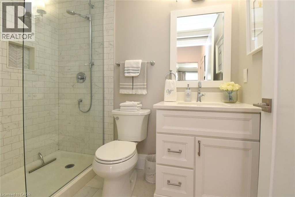 2000 Creekside Drive Unit# Ph 901, Dundas, Ontario  L9H 7S7 - Photo 35 - 40867280