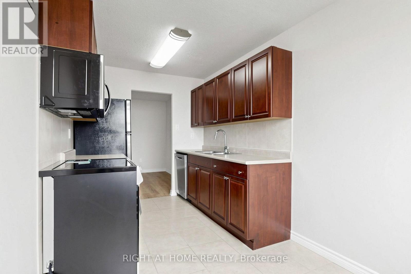 2212 - 205 Hilda Avenue, Toronto, Ontario  M2M 4B1 - Photo 13 - C13782762