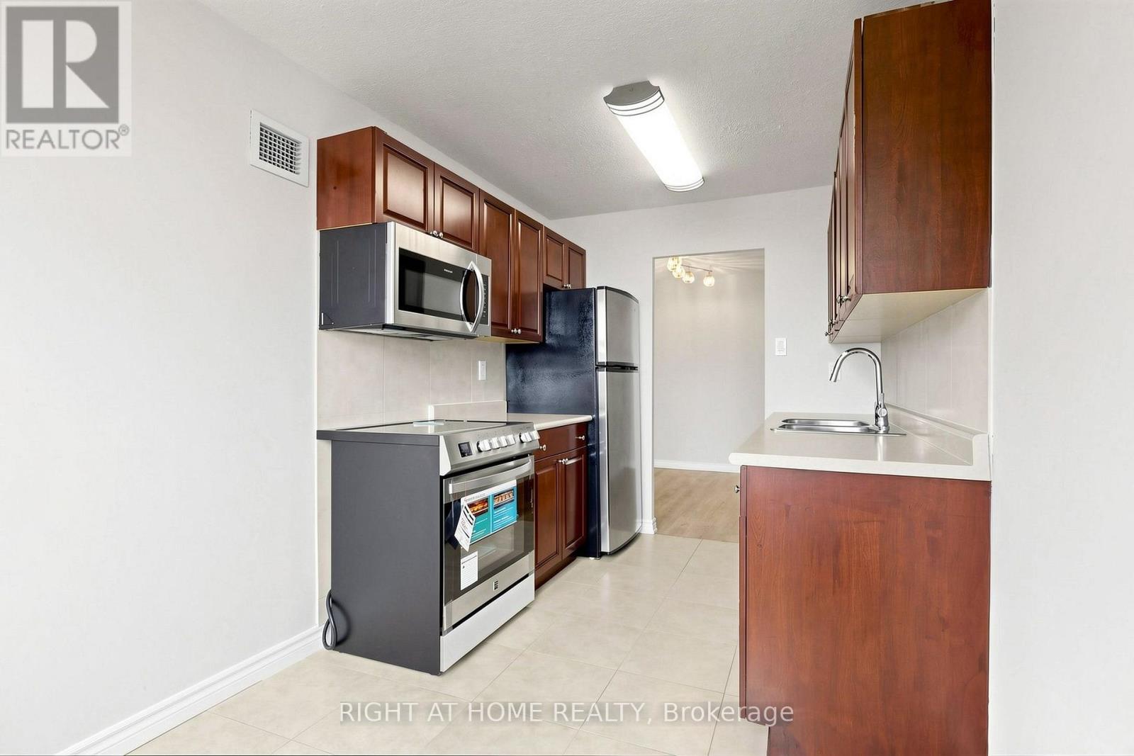 2212 - 205 Hilda Avenue, Toronto, Ontario  M2M 4B1 - Photo 12 - C13782762