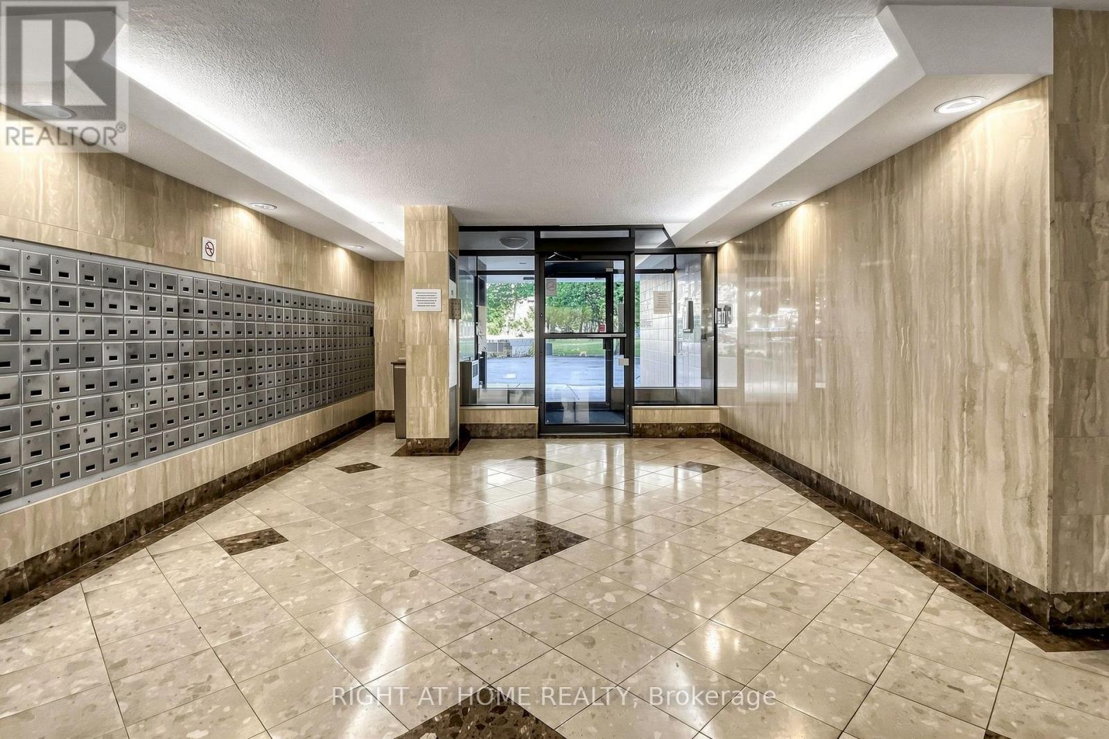 2212 - 205 Hilda Avenue, Toronto, Ontario  M2M 4B1 - Photo 5 - C13782762