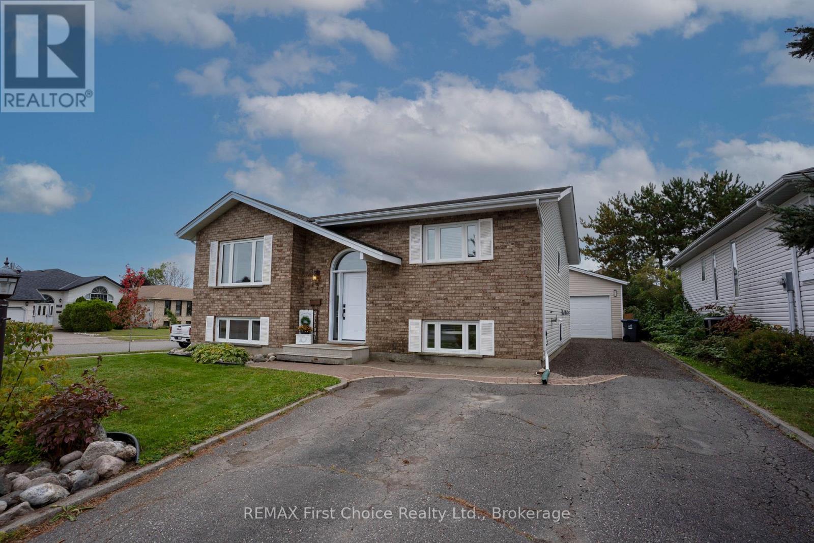 177 Flamingo Drive, Thunder Bay, Ontario  P7B 6K3 - Photo 3 - X13840218