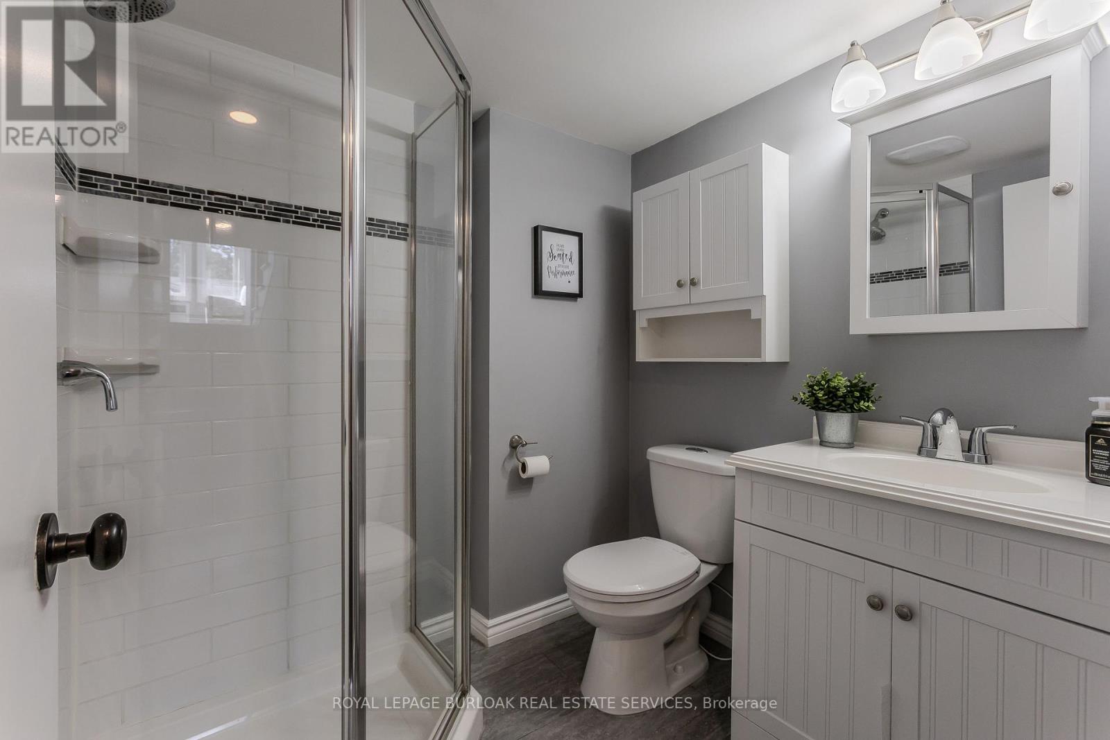 911 Lasalle Park Road, Burlington, Ontario  L7T 1M6 - Photo 27 - W13829992