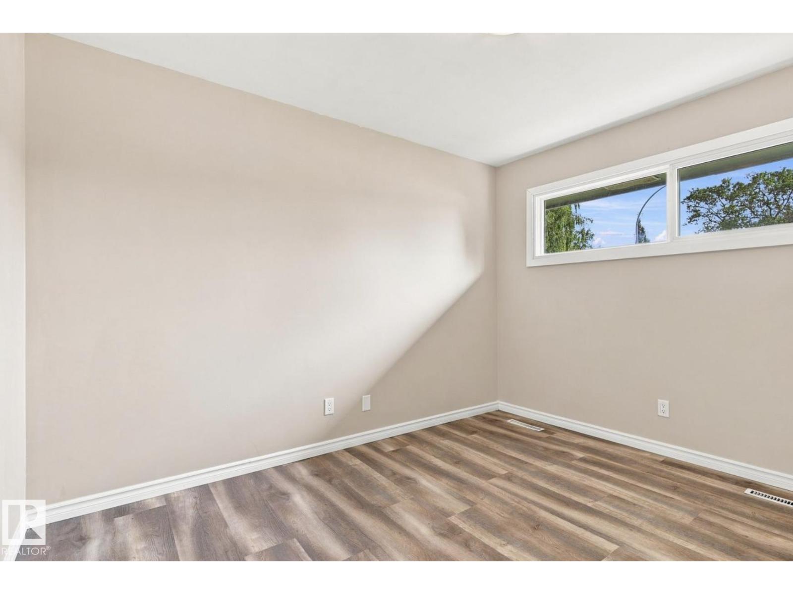 15812 110A AV NW