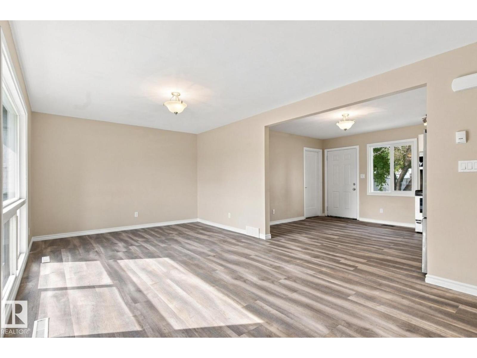 15812 110A AV NW