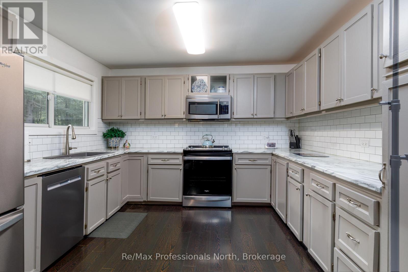 3962 169 Muskoka Road, Muskoka Lakes (Medora), Ontario  P0B 1J0 - Photo 27 - X13842014