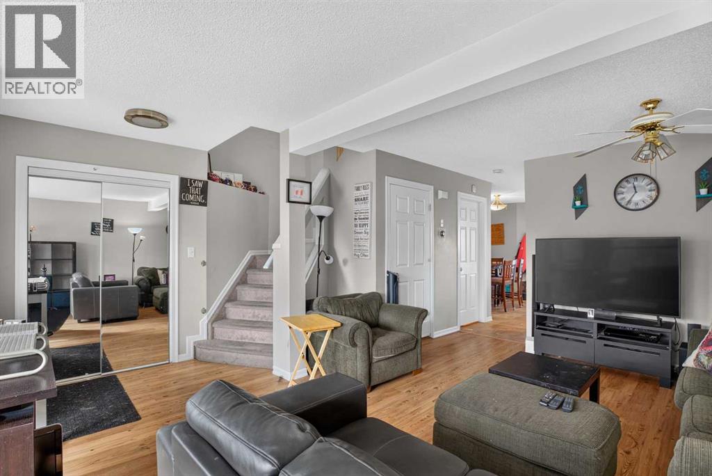 162 Bridlewood Avenue SW, Calgary, Alberta  T2Y 3T5 - Photo 6 - A2348855