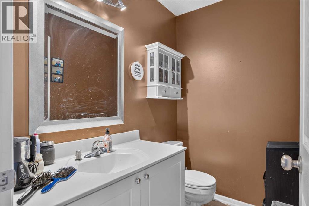 162 Bridlewood Avenue SW, Calgary, Alberta  T2Y 3T5 - Photo 13 - A2348855
