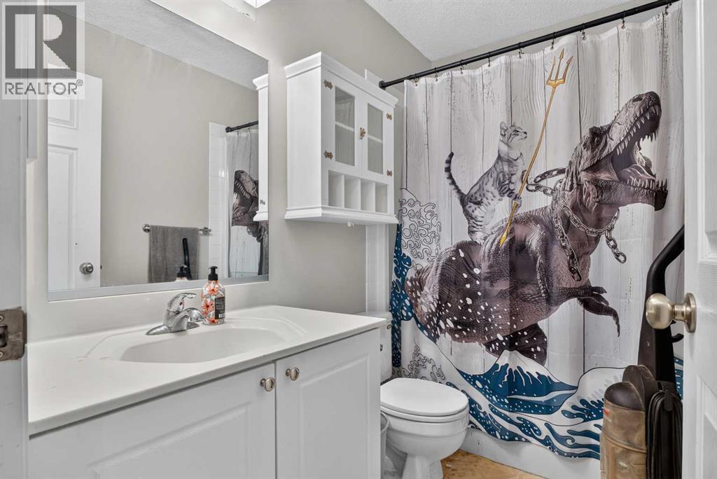 162 Bridlewood Avenue SW, Calgary, Alberta  T2Y 3T5 - Photo 18 - A2348855