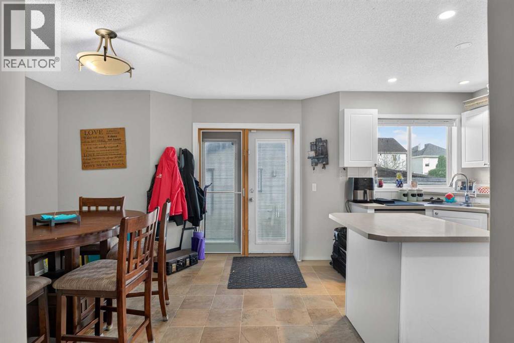 162 Bridlewood Avenue SW, Calgary, Alberta  T2Y 3T5 - Photo 7 - A2348855