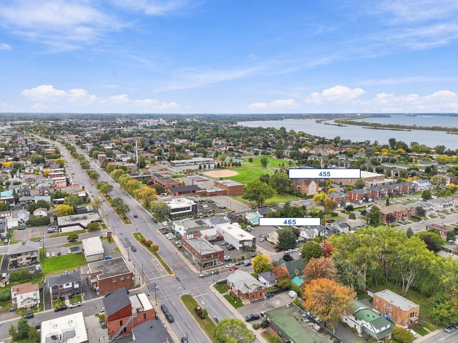 455 Rue St-Henri La Prairie Quebec Canada J5R2S7 5
