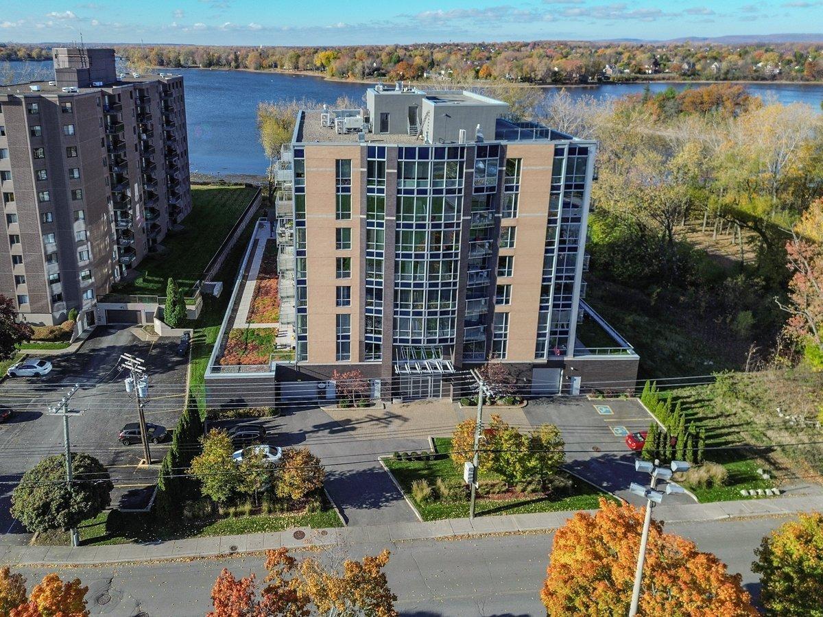 420 Ch. de la Rive-Boisée|#504 Montréal (Pierrefonds-Roxboro) Quebec Canada H8Z0B2 2