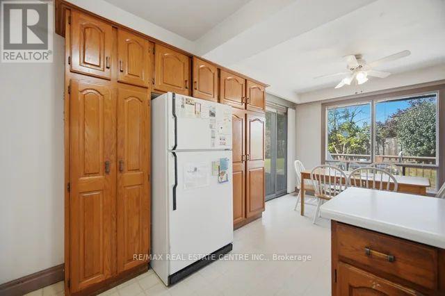 4141 Twine Crescent, Mississauga, Ontario  L4Z 1E4 - Photo 11 - W13834248