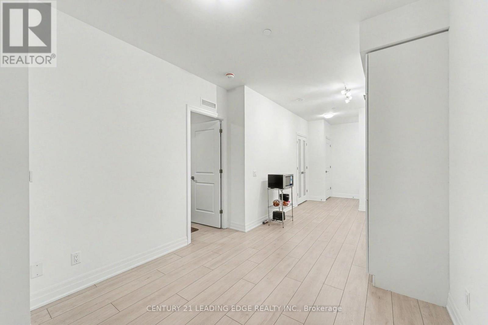 3006 - 30 Elm Drive W, Mississauga, Ontario  L5B 0N6 - Photo 11 - W13841998