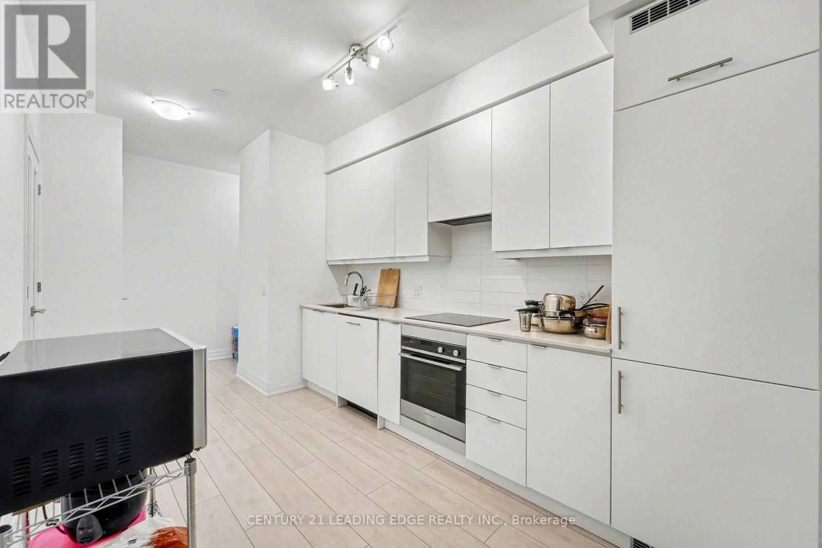 3006 - 30 Elm Drive W, Mississauga, Ontario  L5B 0N6 - Photo 15 - W13841998
