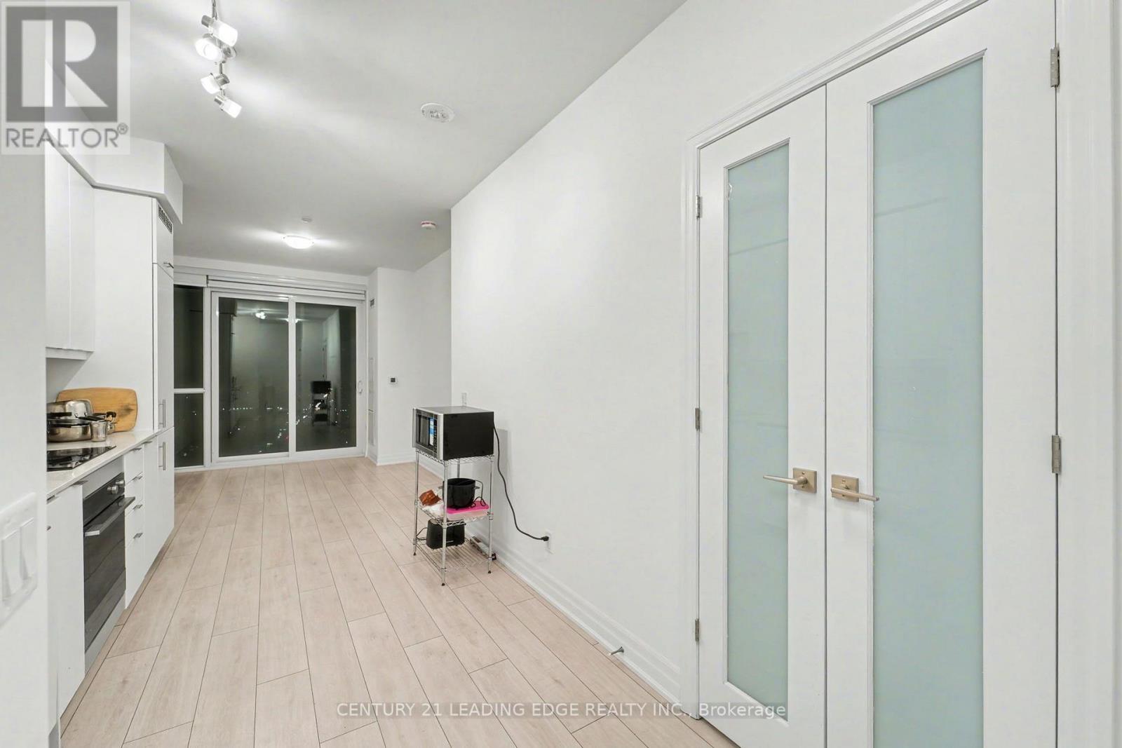 3006 - 30 Elm Drive W, Mississauga, Ontario  L5B 0N6 - Photo 9 - W13841998