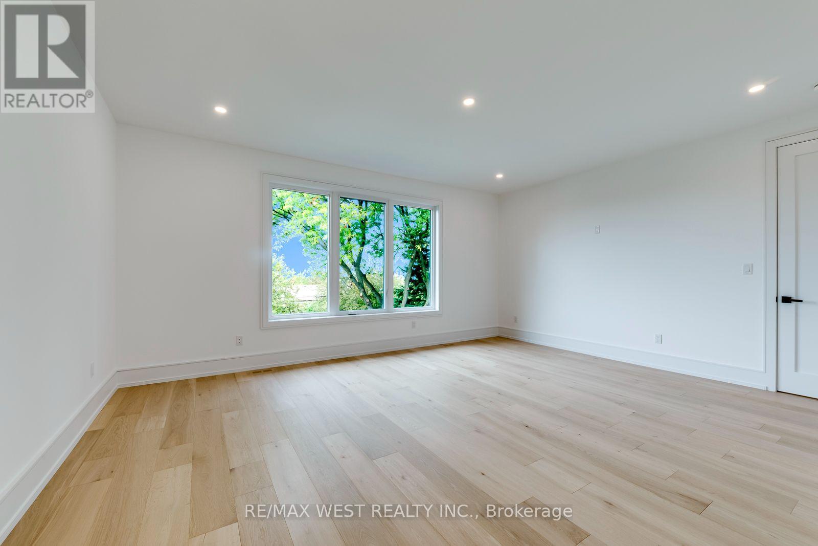 3 Amber Crescent, Toronto, Ontario  M6L 2R5 - Photo 27 - W13842002