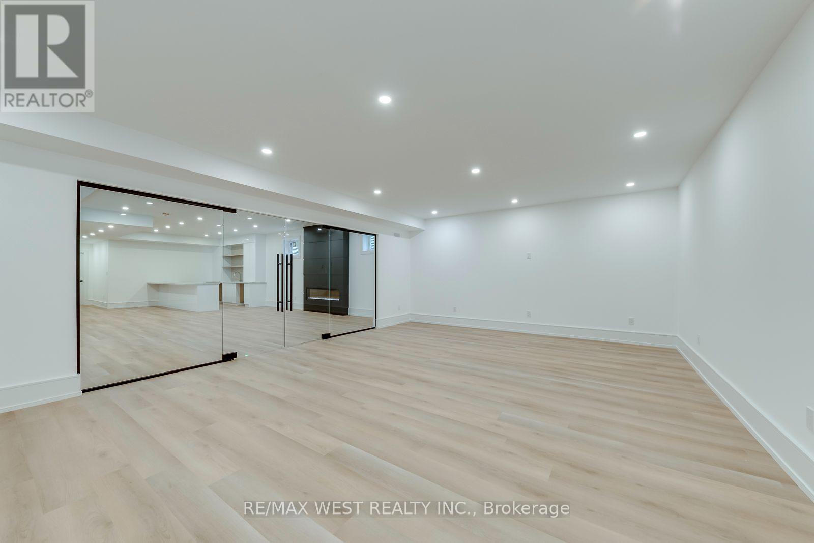 3 Amber Crescent, Toronto, Ontario  M6L 2R5 - Photo 44 - W13842002
