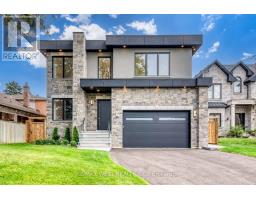 3 AMBER CRESCENT, Toronto, Ontario