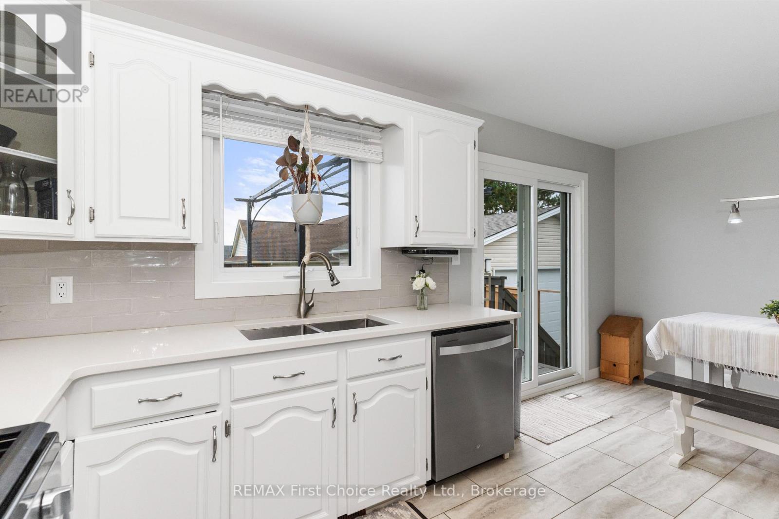 177 Flamingo Drive, Thunder Bay, Ontario  P7B 6K3 - Photo 10 - X13840218
