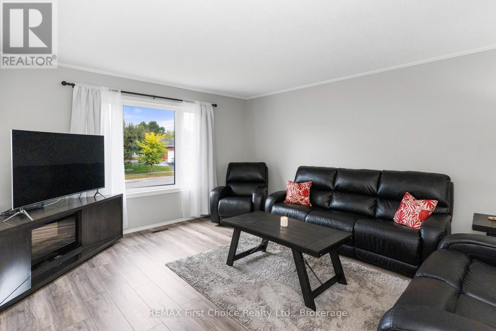 177 Flamingo Drive, Thunder Bay, Ontario  P7B 6K3 - Photo 7 - X13840218