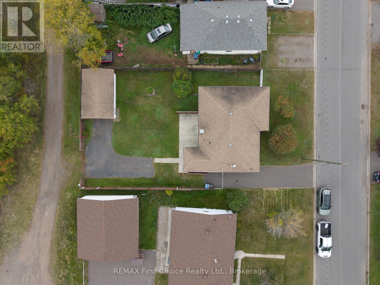 69 Matthews St. Street, Thunder Bay, Ontario  P7A 3K8 - Photo 12 - X13841182