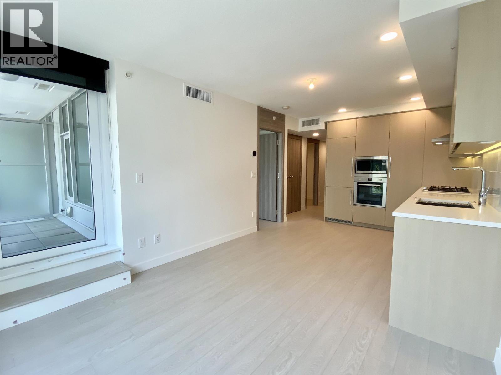 5XX 8800 HAZELBRIDGE WAY