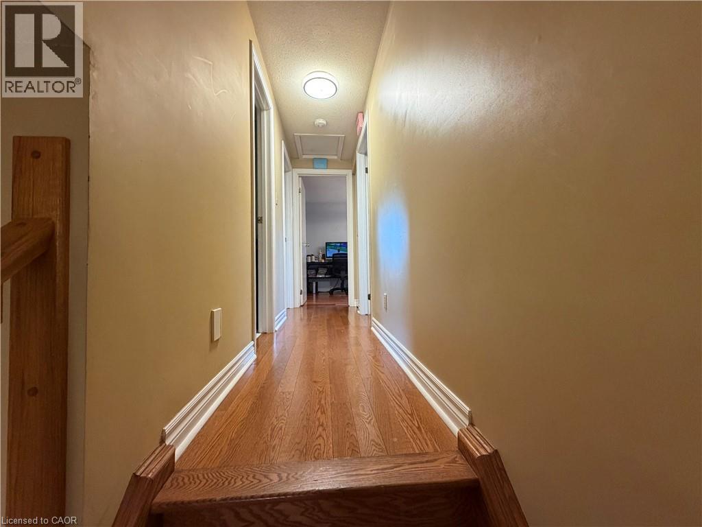 8 Lowell Street S Unit# Upper, Cambridge, Ontario  N1R 5C7 - Photo 11 - 40867278