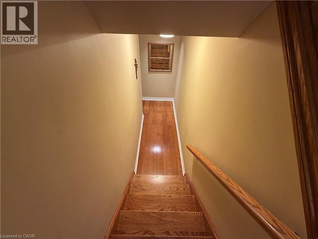 8 Lowell Street S Unit# Upper, Cambridge, Ontario  N1R 5C7 - Photo 18 - 40867278