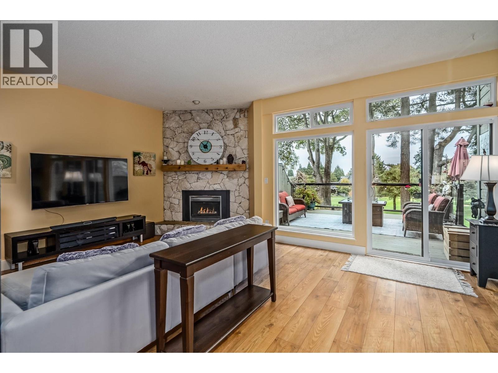 1140 FAIRWAY VIEWS WYND