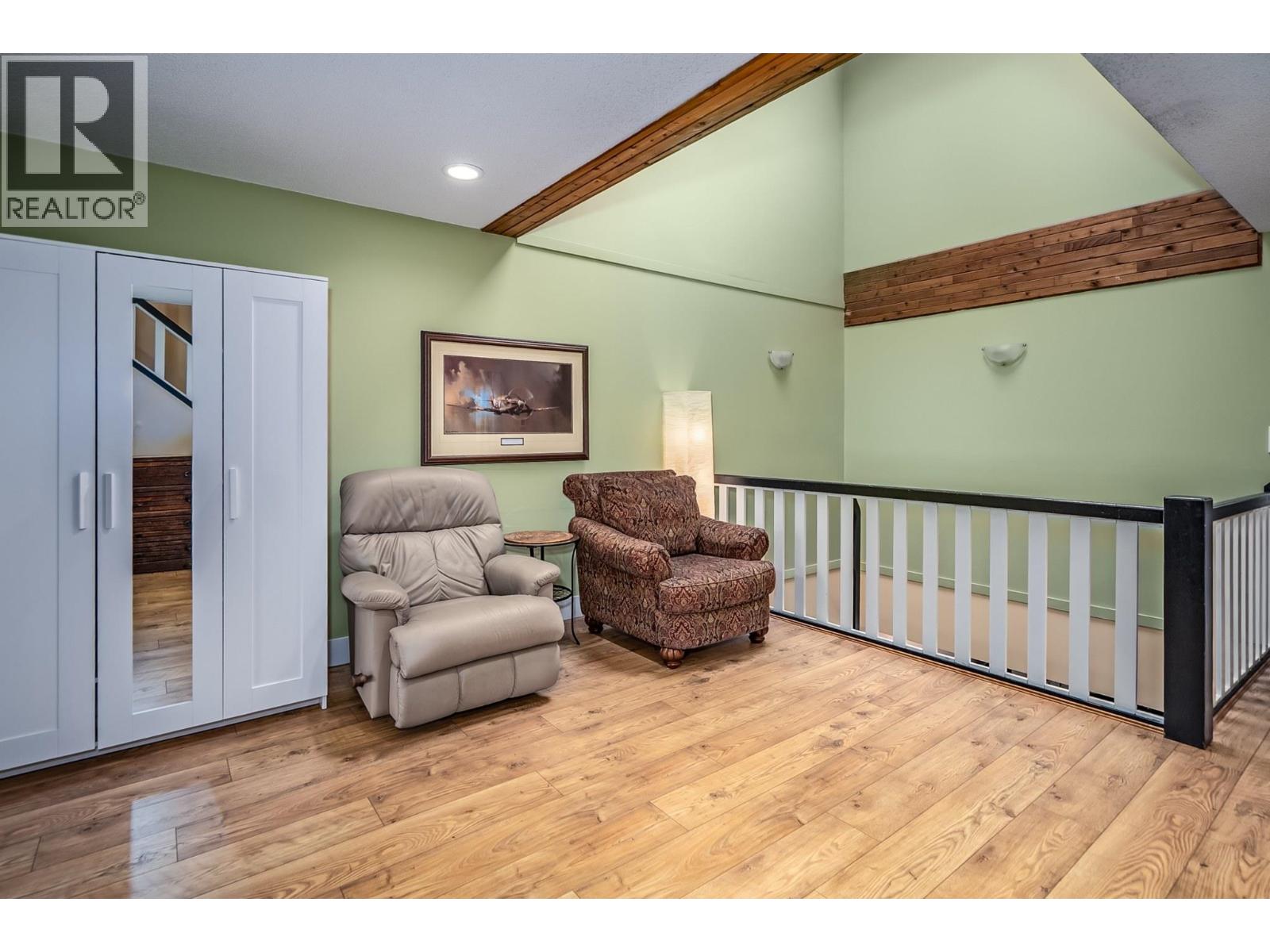 1140 FAIRWAY VIEWS WYND