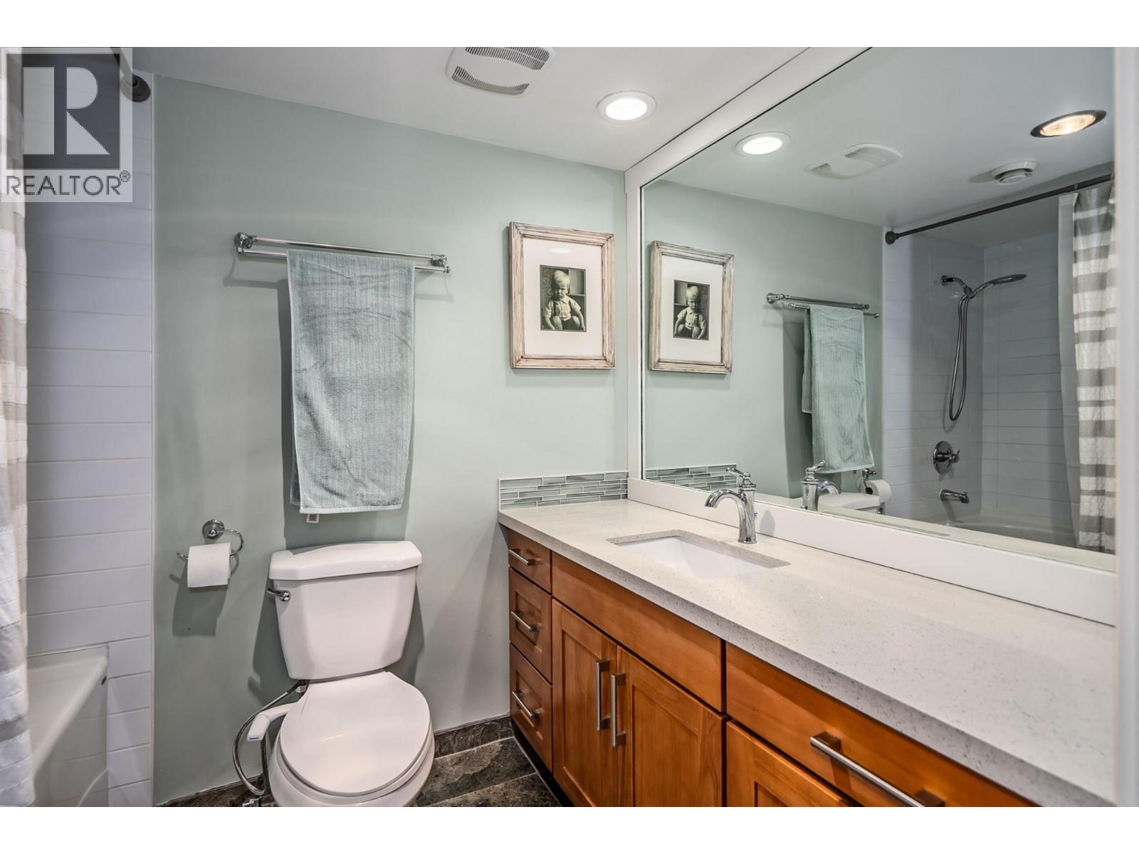 1140 FAIRWAY VIEWS WYND