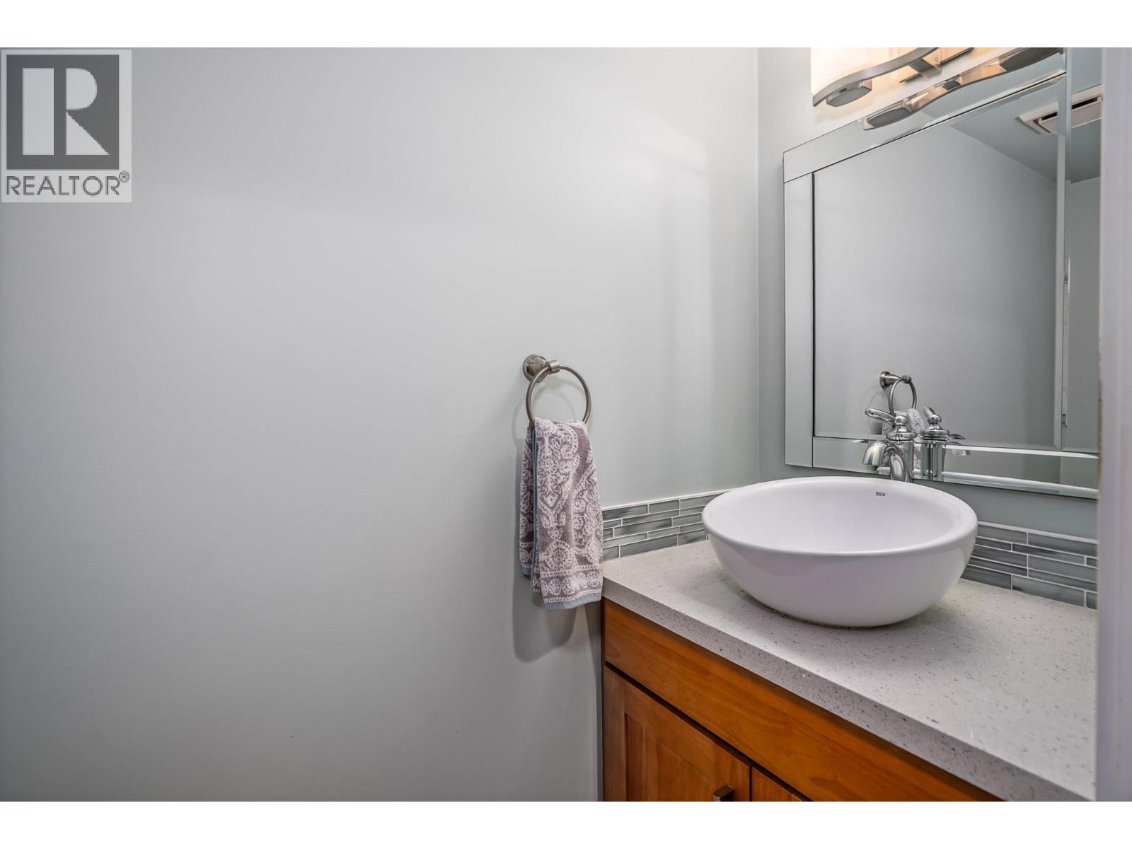 1140 FAIRWAY VIEWS WYND