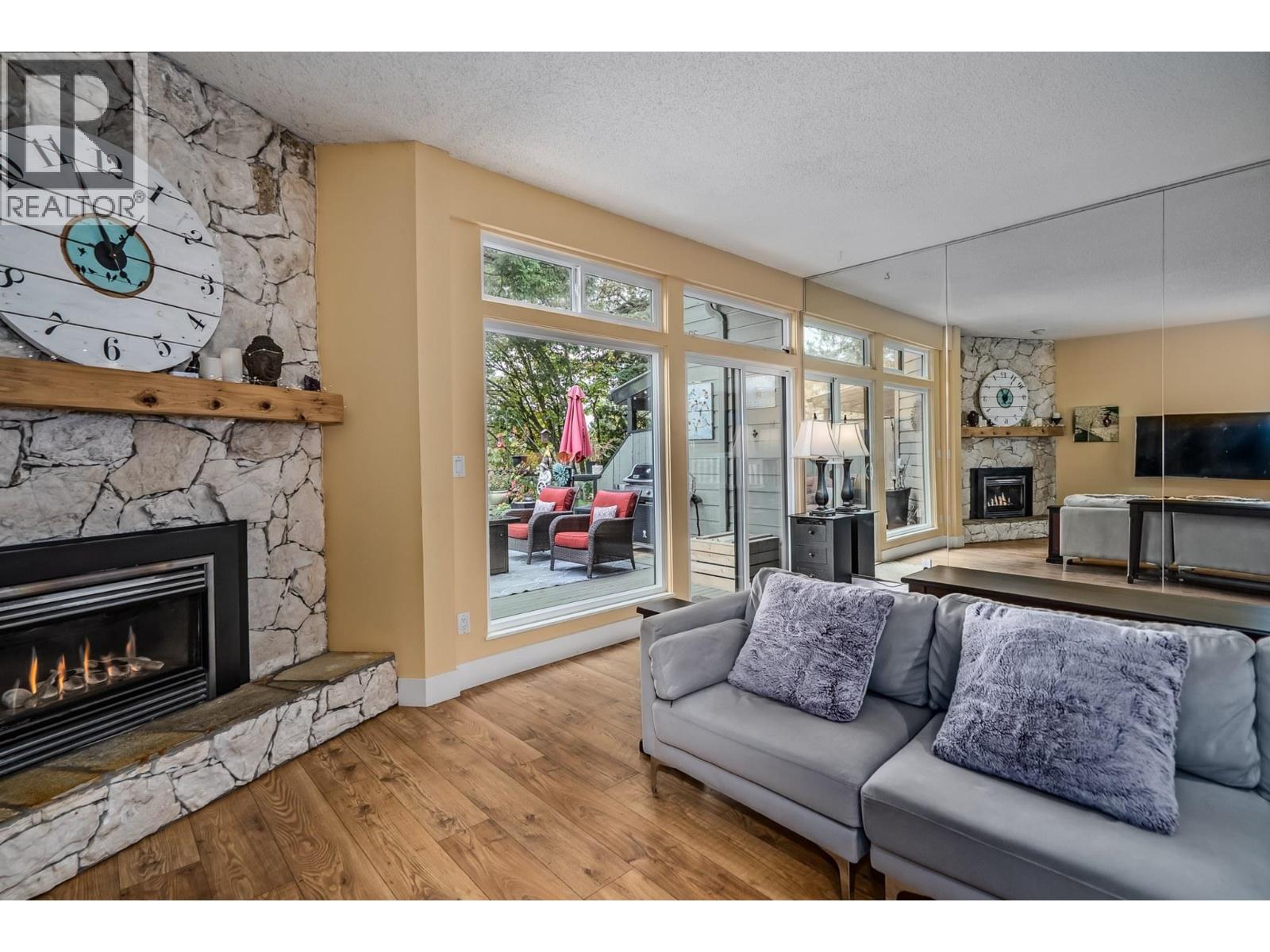 1140 FAIRWAY VIEWS WYND