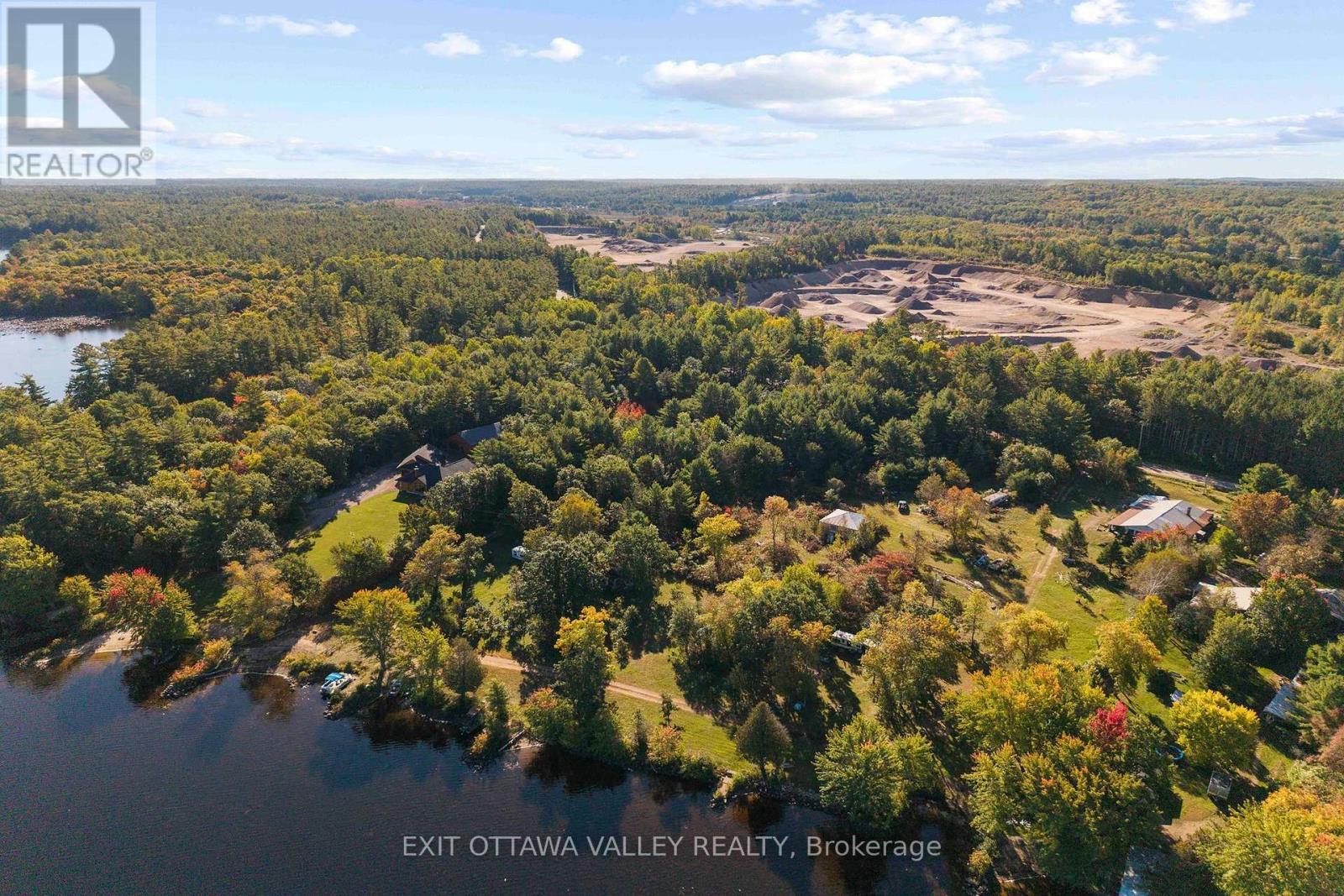 1060b Rantz Road, Petawawa, Ontario K8H 2W8 - Photo 4 - X13842032