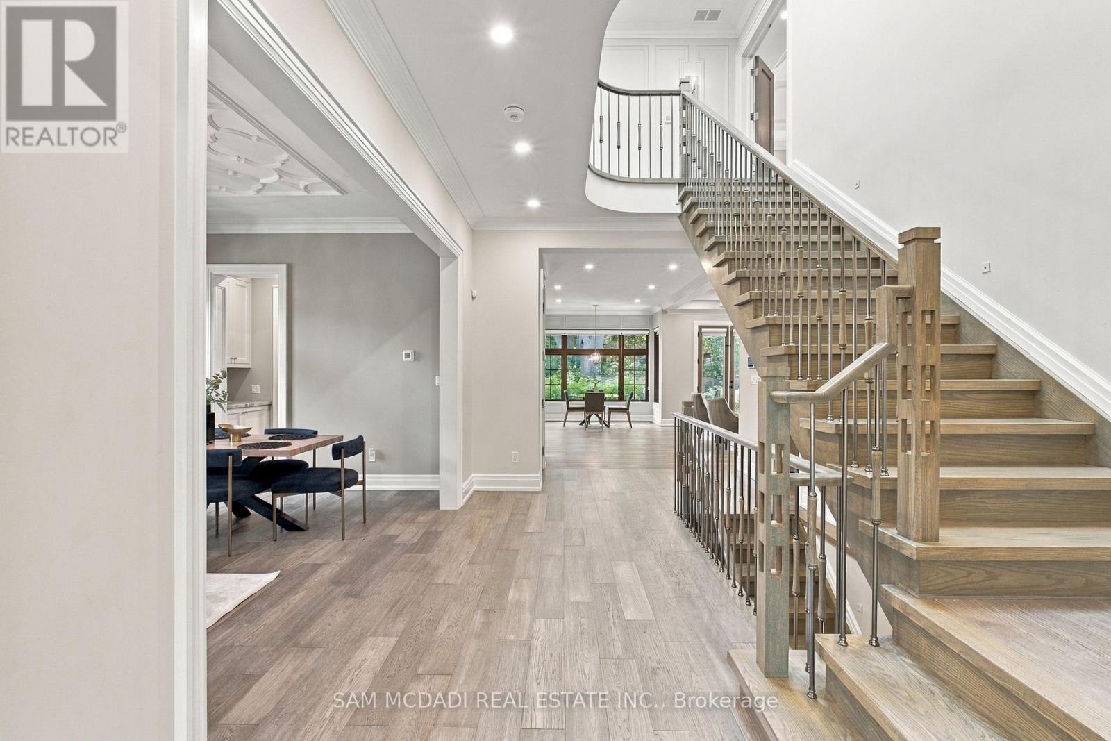 1134 Welwyn Drive, Mississauga, Ontario  L5J 3J3 - Photo 3 - W13818392