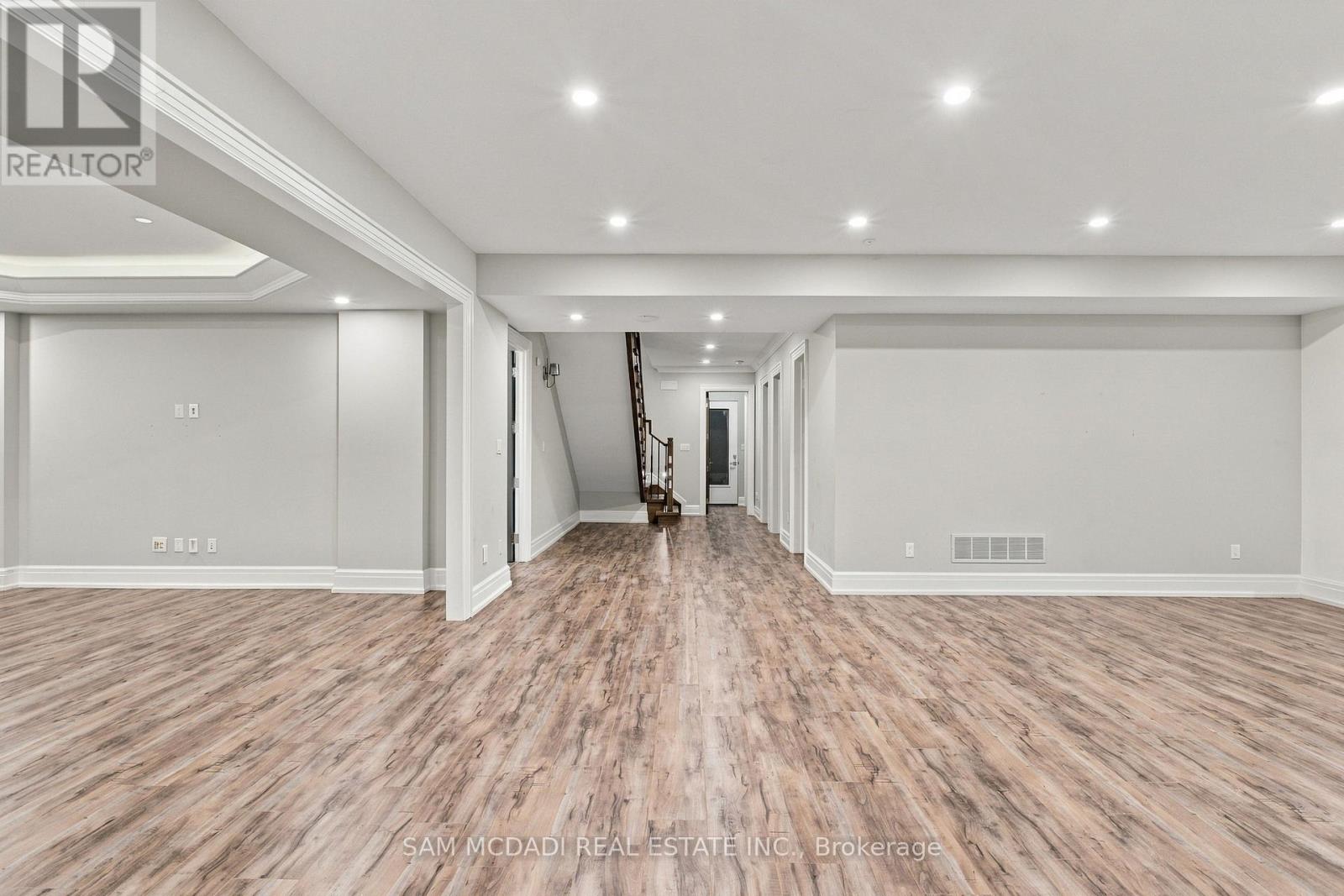 1134 Welwyn Drive, Mississauga, Ontario  L5J 3J3 - Photo 39 - W13818392