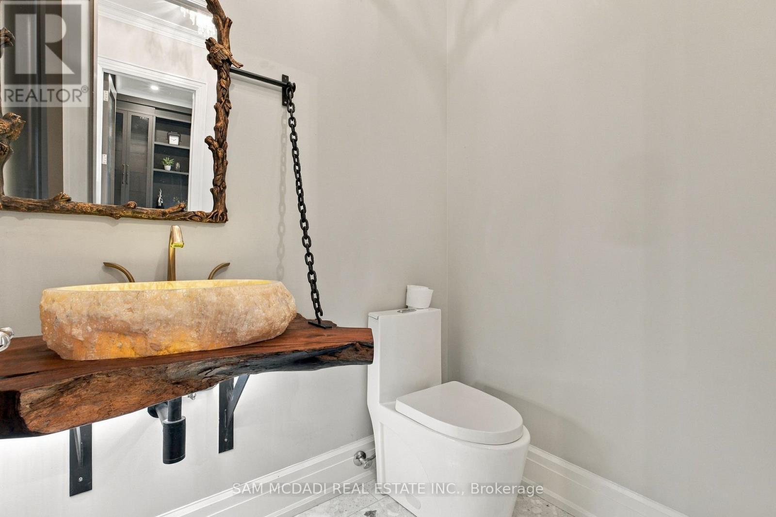 1134 Welwyn Drive, Mississauga, Ontario  L5J 3J3 - Photo 6 - W13818392