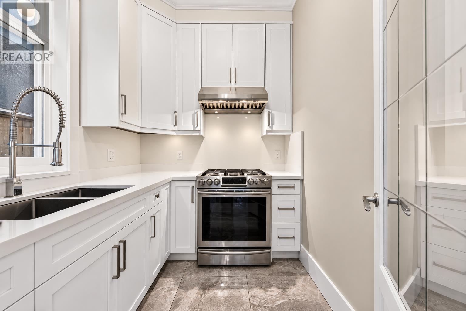 10346 Odlin Road, Richmond, British Columbia  V6X 1E2 - Photo 10 - R3170672