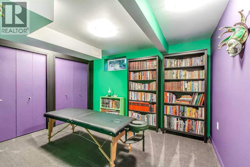17 Lupine Court SE
