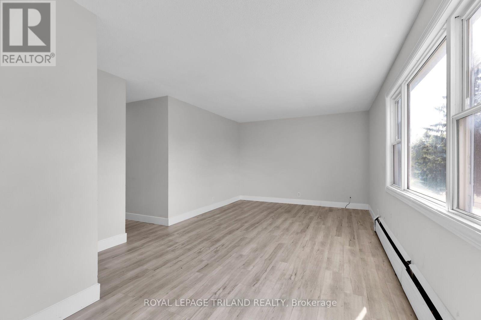 4 - 1566 Allen Place, London East (East H), Ontario  N5W 2V8 - Photo 2 - X13842062