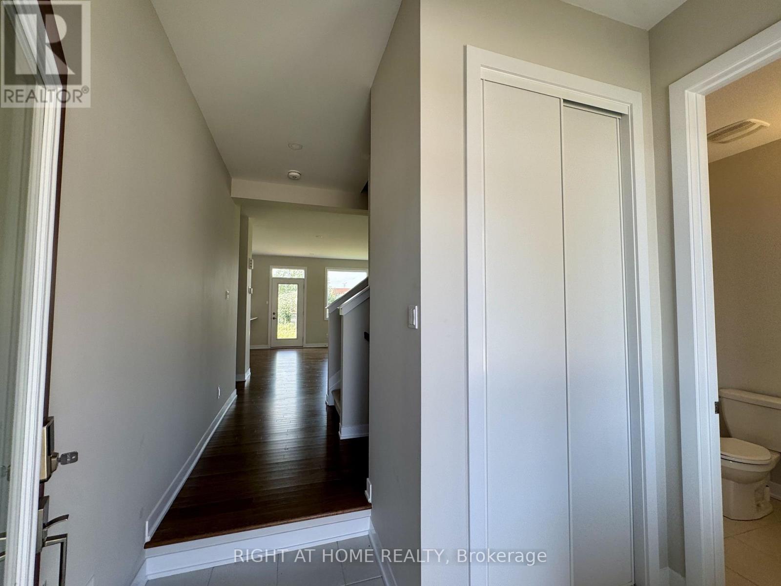 103 Ryan Reynolds Way, Ottawa, Ontario  K4A 5T4 - Photo 3 - X13842072