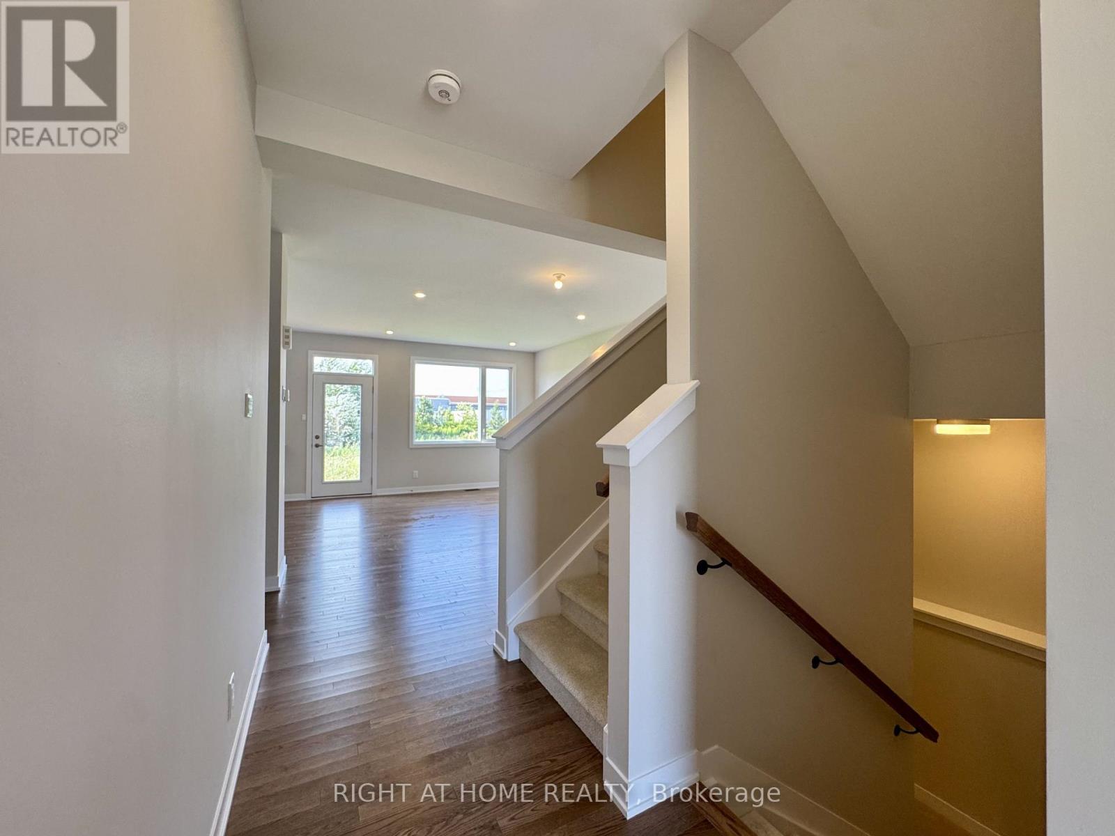 103 Ryan Reynolds Way, Ottawa, Ontario  K4A 5T4 - Photo 5 - X13842072