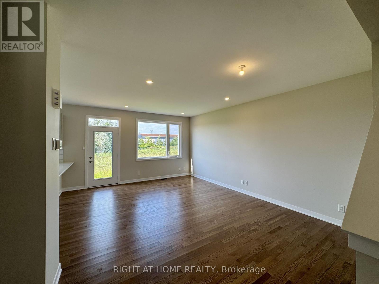 103 Ryan Reynolds Way, Ottawa, Ontario  K4A 5T4 - Photo 6 - X13842072