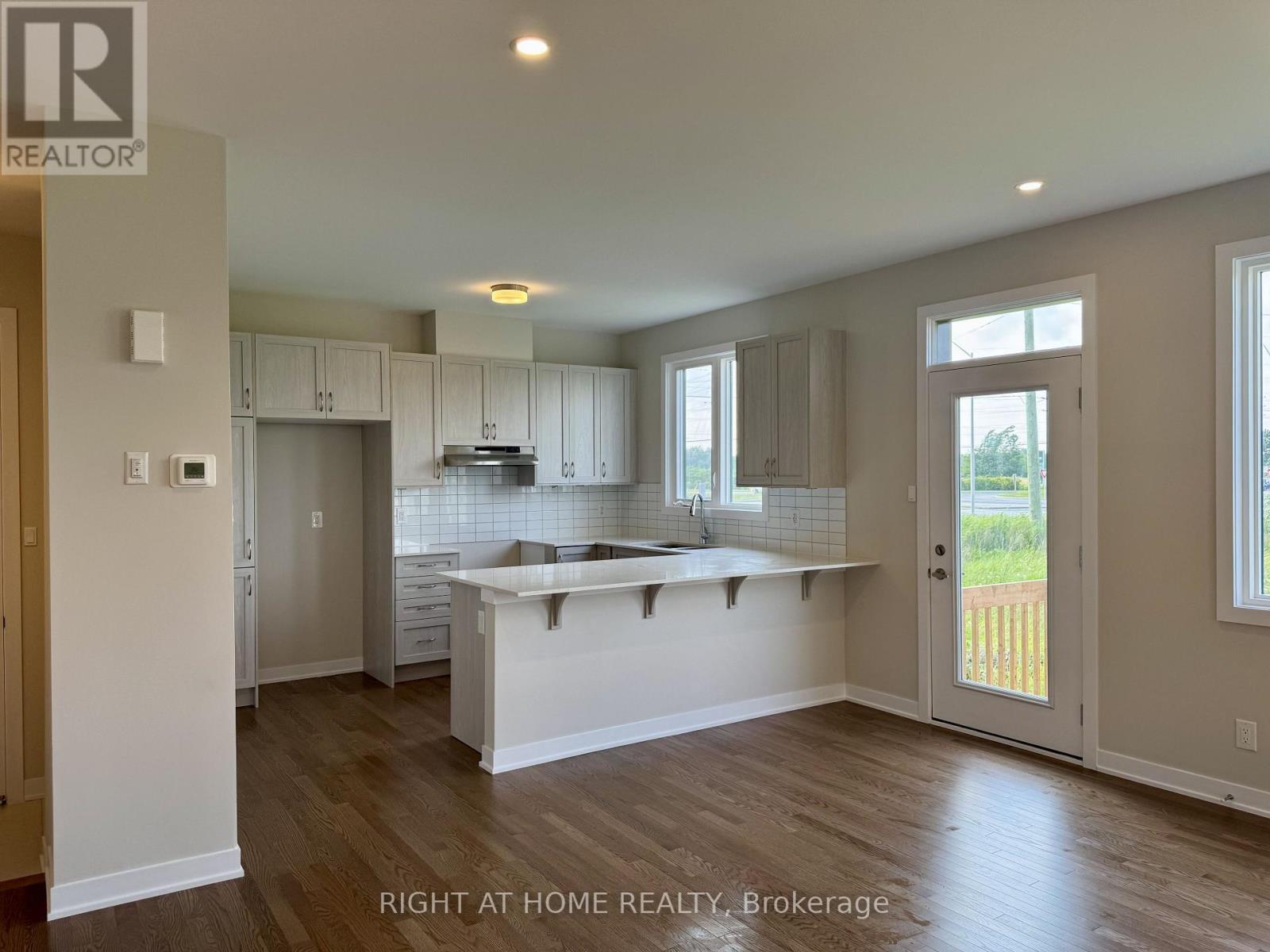 103 Ryan Reynolds Way, Ottawa, Ontario  K4A 5T4 - Photo 7 - X13842072