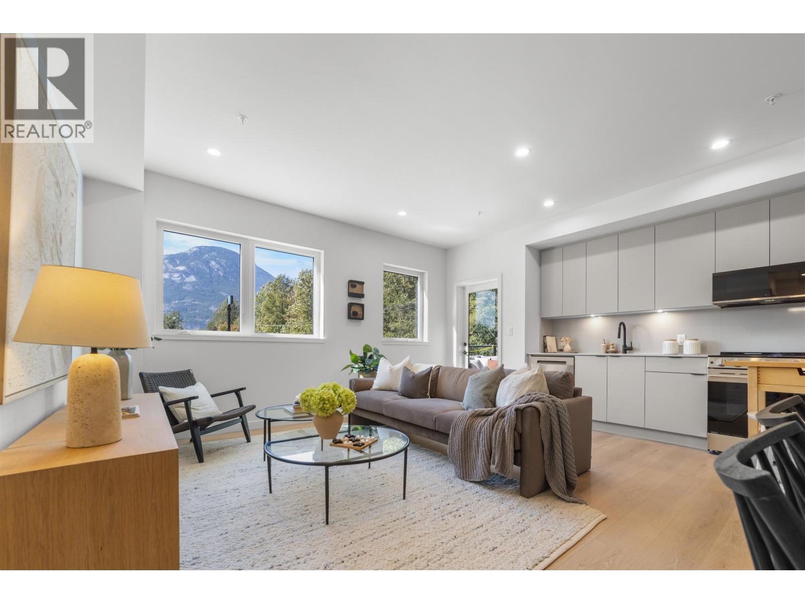 202 1055 RAVEN DRIVE, Squamish, British Columbia